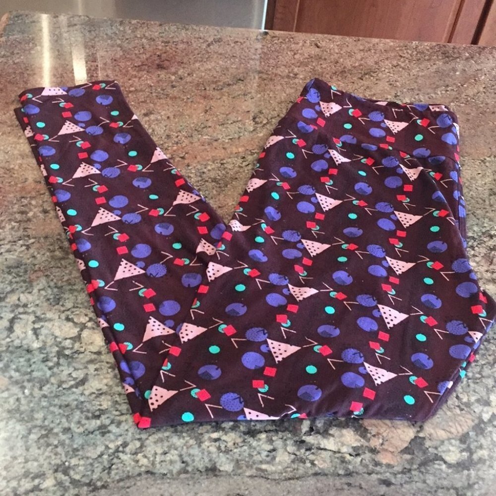 TC NWOT LuLaRoe Leggings BB32 943 - Picture 1 of 3